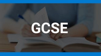 آزمون GCSE چیست؟ (شرایط پذیرش و هزینه‌ها)